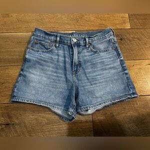 AE STRIGID super high-waisted relaxed denim short - size 2 medium tinted indigo